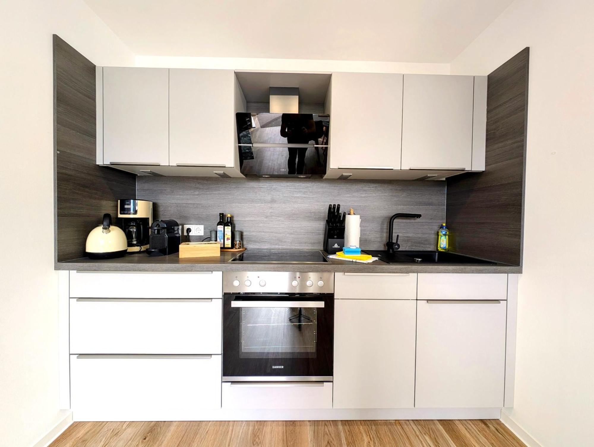 Bohnapartments - Nordkap-Suiten - Gratis Parkplatz - Moderner Neubau - Erdgeschoss - Fussbodenheizung แอร์ฟวร์ท ภายนอก รูปภาพ